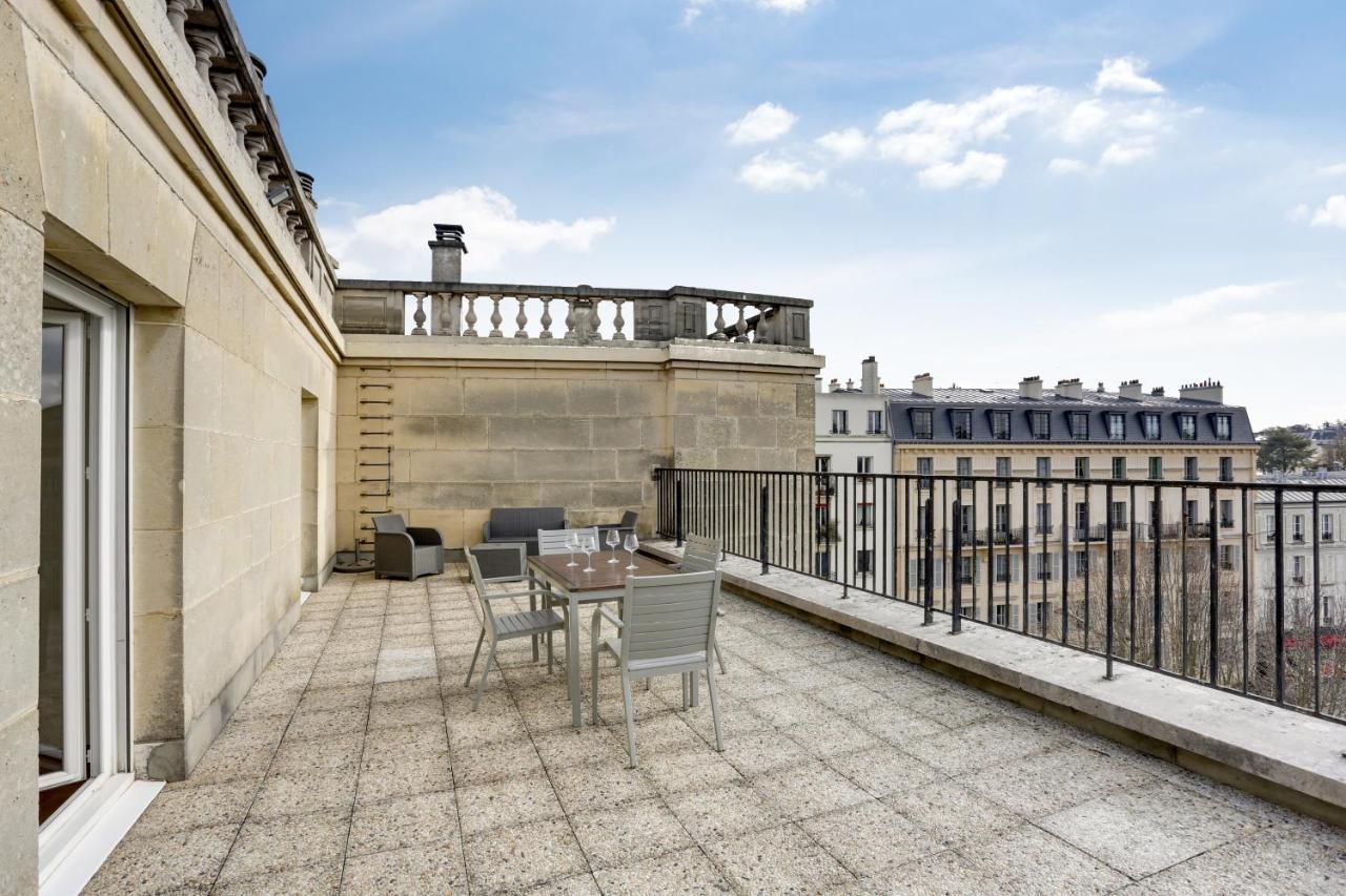 Le Nid Du Roi - Appartement Terrasse - Versailles Luaran gambar